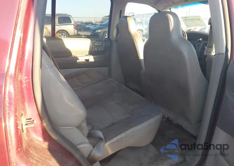 2002 Dodge Durango Sport z USA, uszkodzony, nr VIN 1B4HR38N52F136132